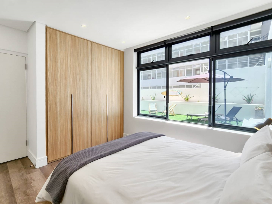 2 Bedroom Property for Sale in Sea Point Western Cape